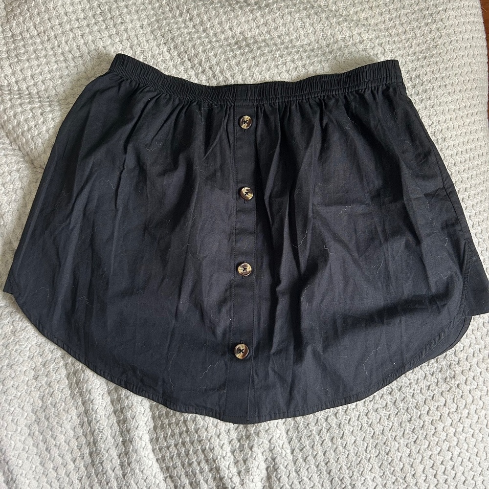 Anthropologie black skirt size medium NWOT